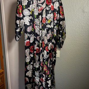 EUC Large 2 Piece Silk Set Nightie and Robe
